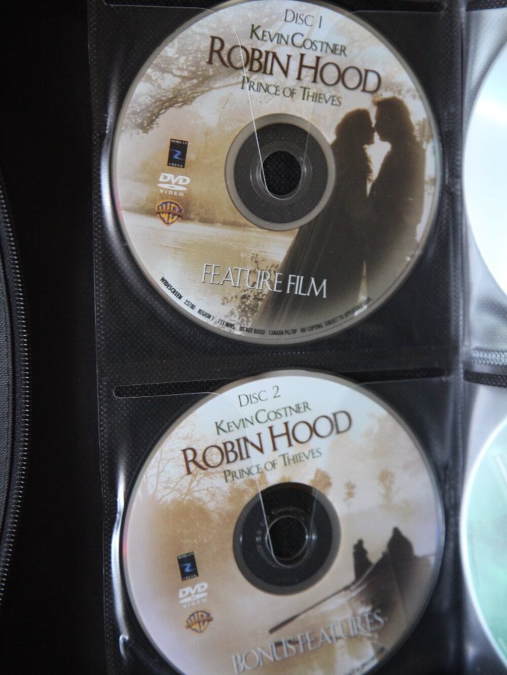 2 Disc DVD Collection: Robin Hood Prince of Thieves
